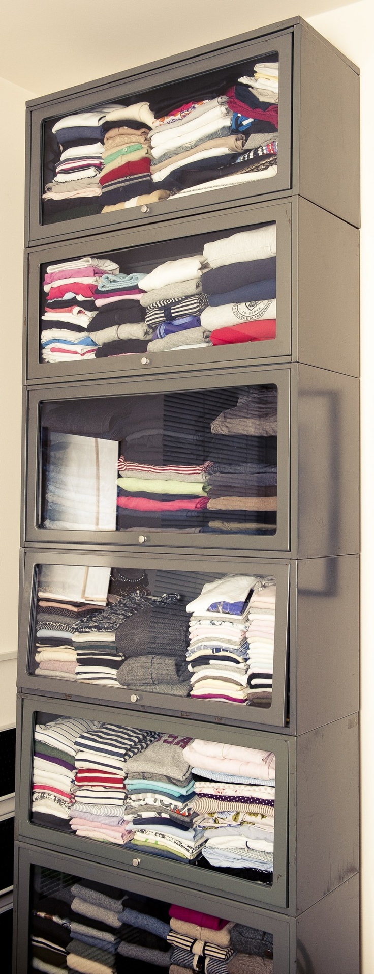closets-organizers-sweaters-via-thecoveteur.com