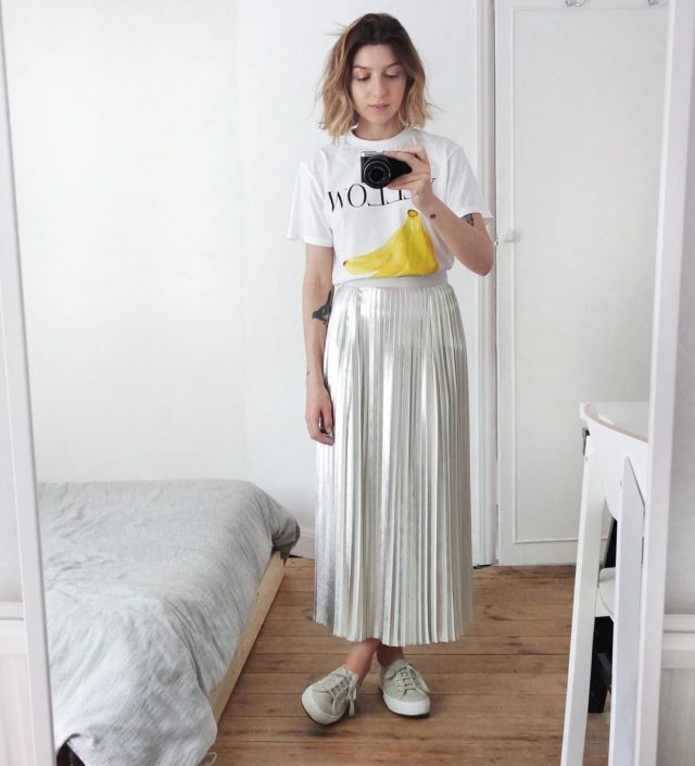 pleated metallic skirt-miid skirst and graphic tees-sneakers and skirts-august outfit-work outfit-summer-ref