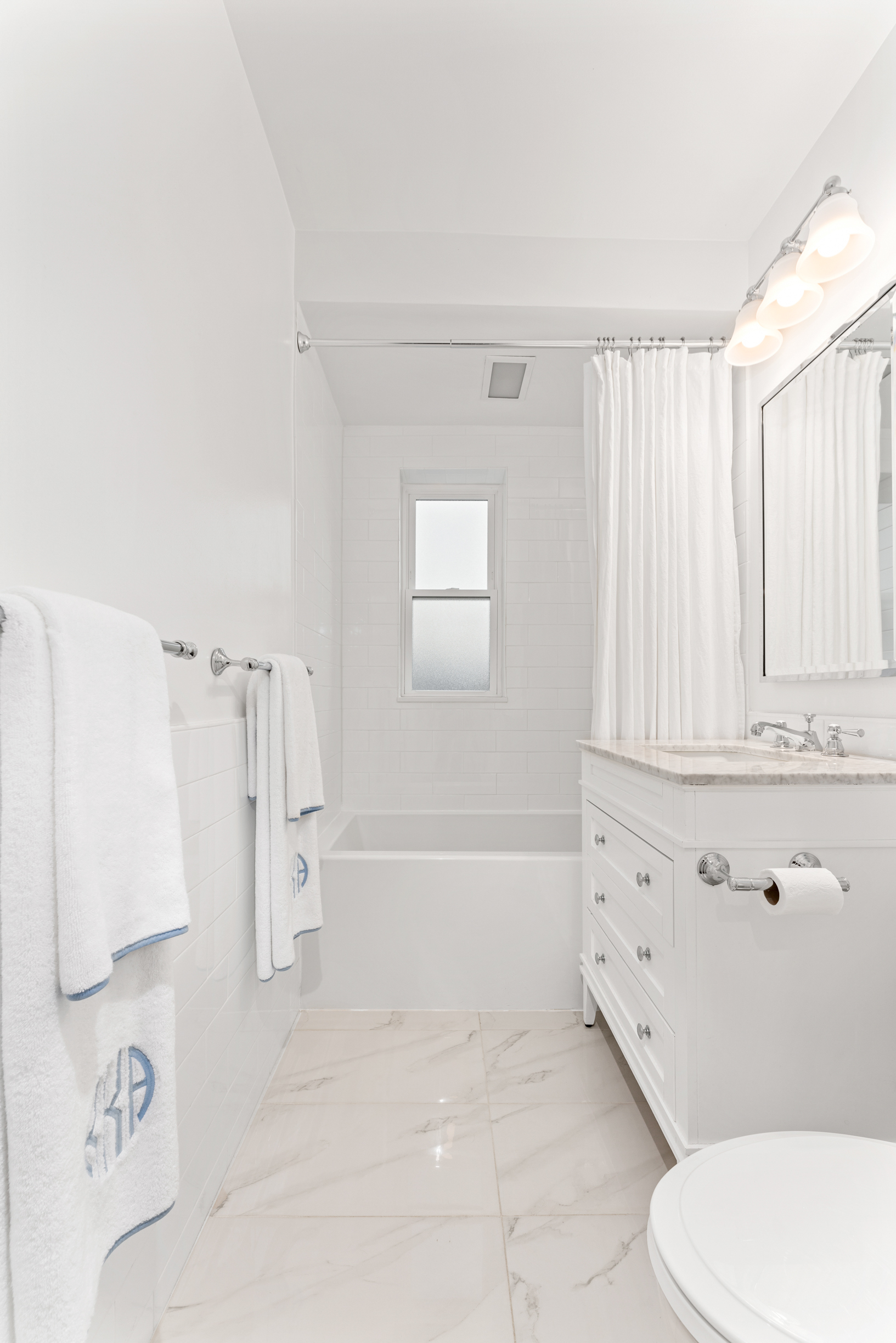 bathroom before and after remodel, small bathroom, classic white bathroom