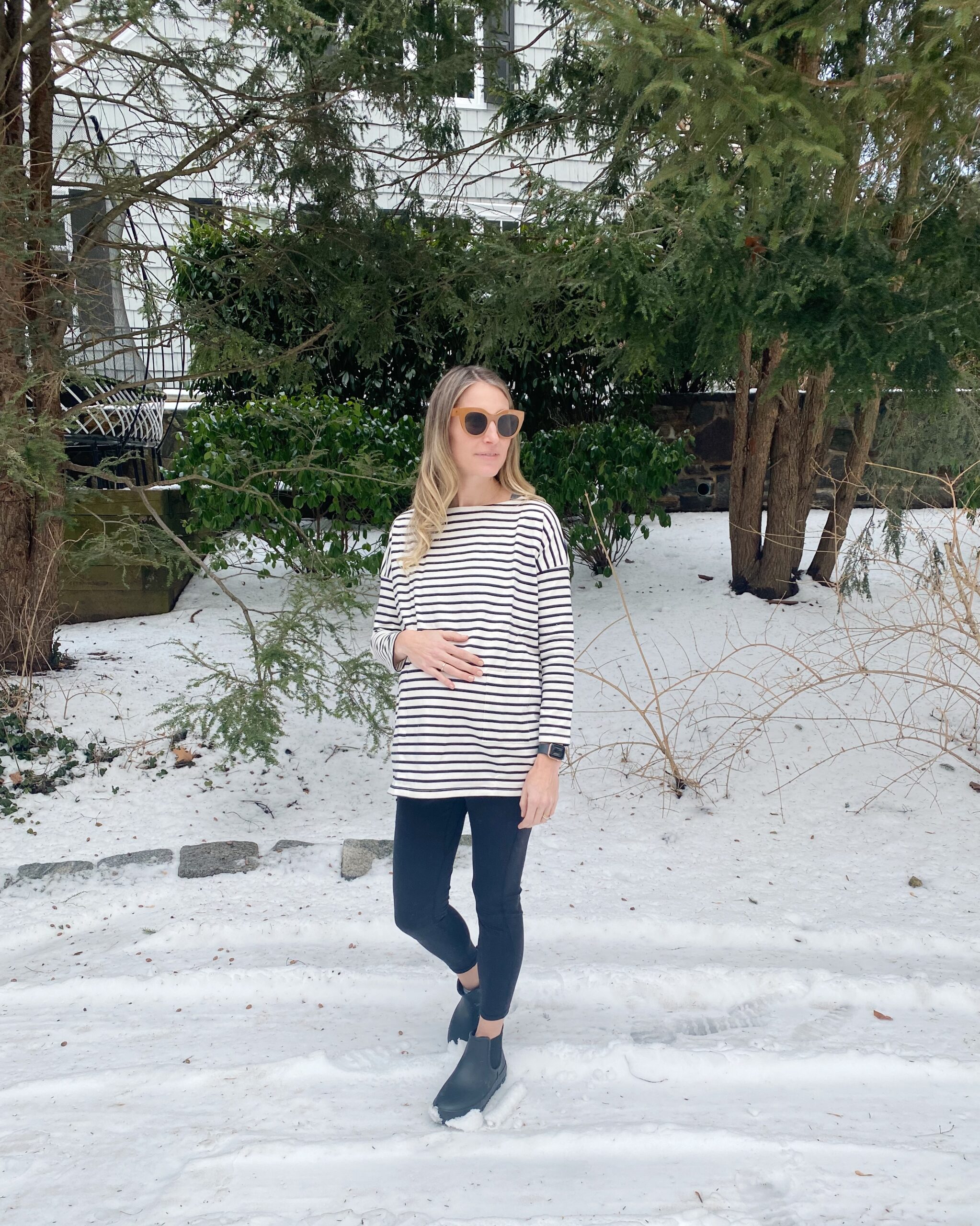winter maternity outfits