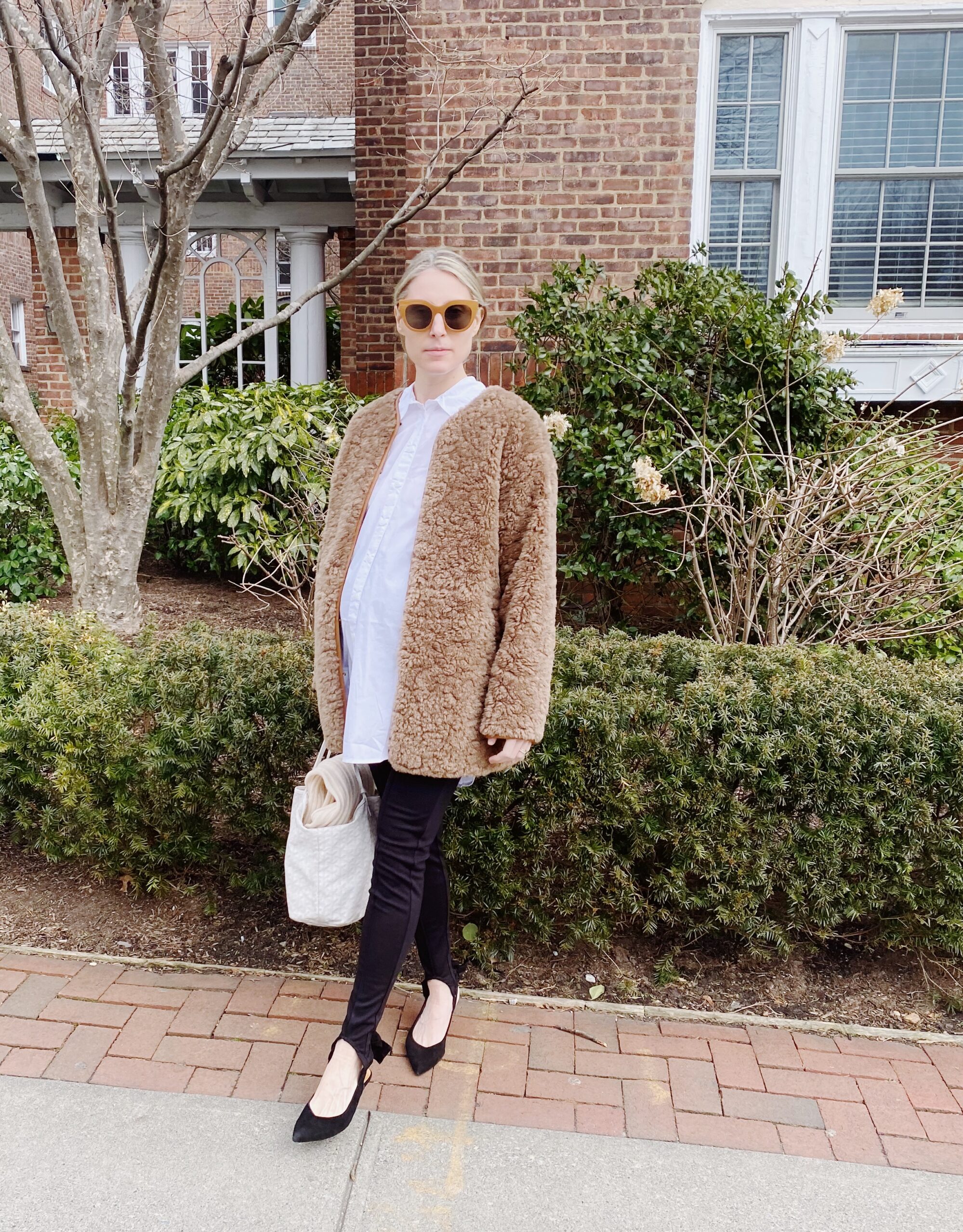 leggings outfit, pregnancy work outfit